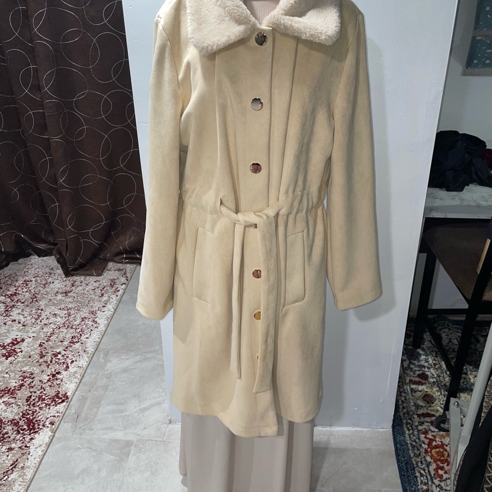 Elegant Cream Women's Coat